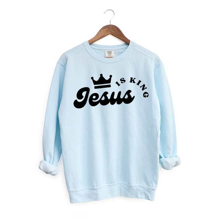 Jesus Is The King Crown | Garment Dyed Sweatshirt