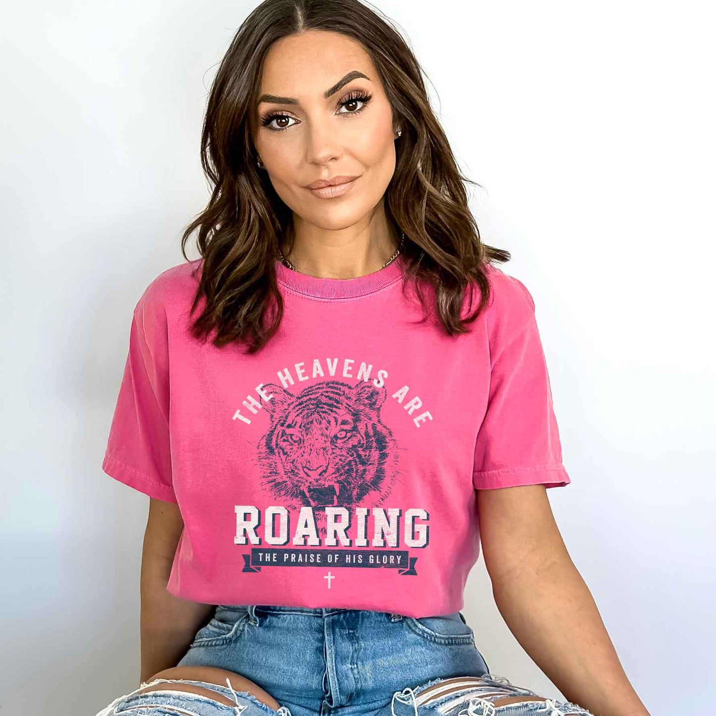 Roaring the Praise of His Glory | Garment Dyed Tee
