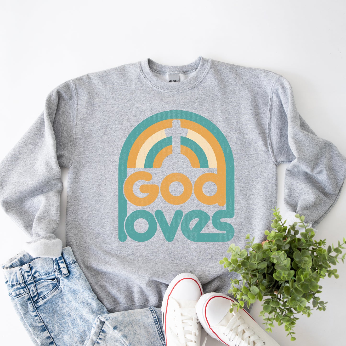 Go Loves Rainbow | Sweatshirt