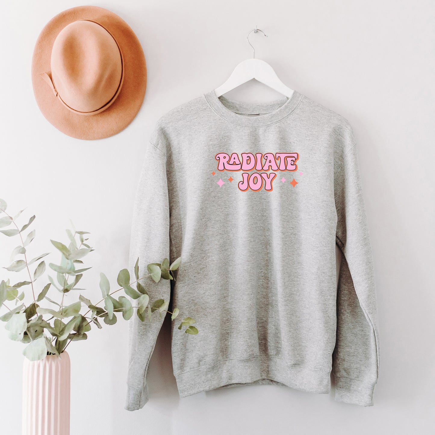 Radiate Joy | Sweatshirt