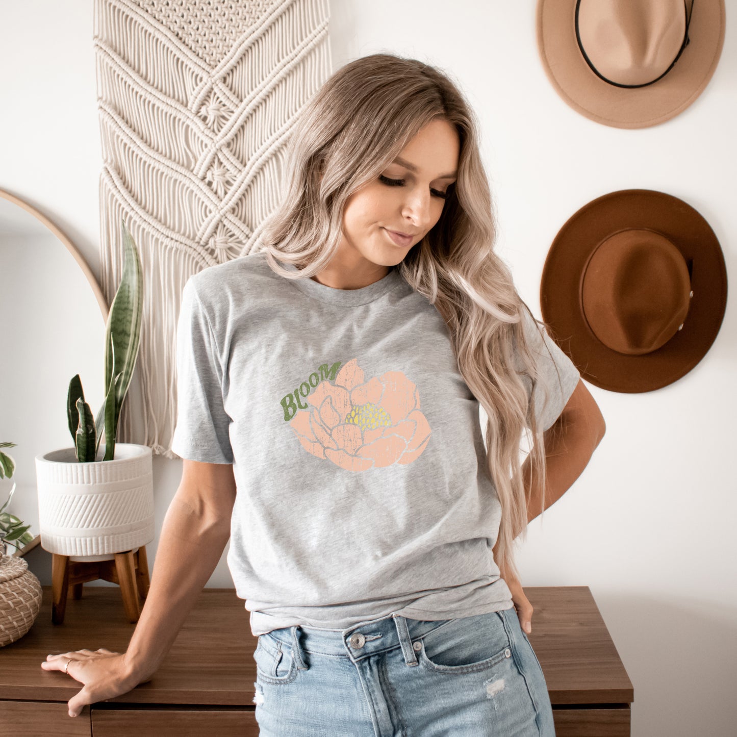 Bloom Flower | Short Sleeve Crew Neck