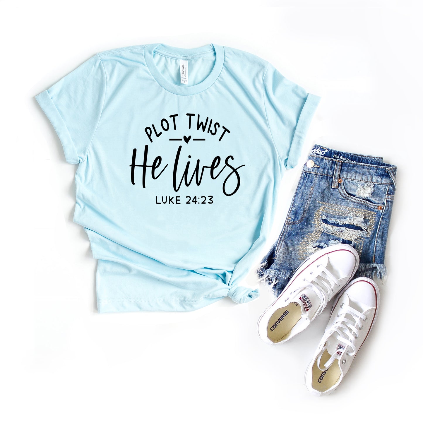 Plot Twist He Lives Heart | Short Sleeve Crew Neck