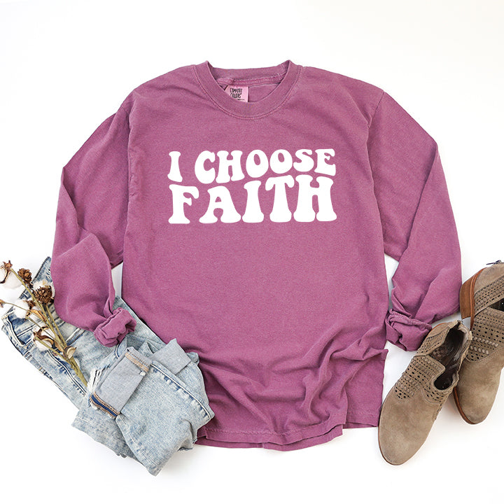 Retro I Choose Faith Wavy | Garment Dyed Long Sleeve