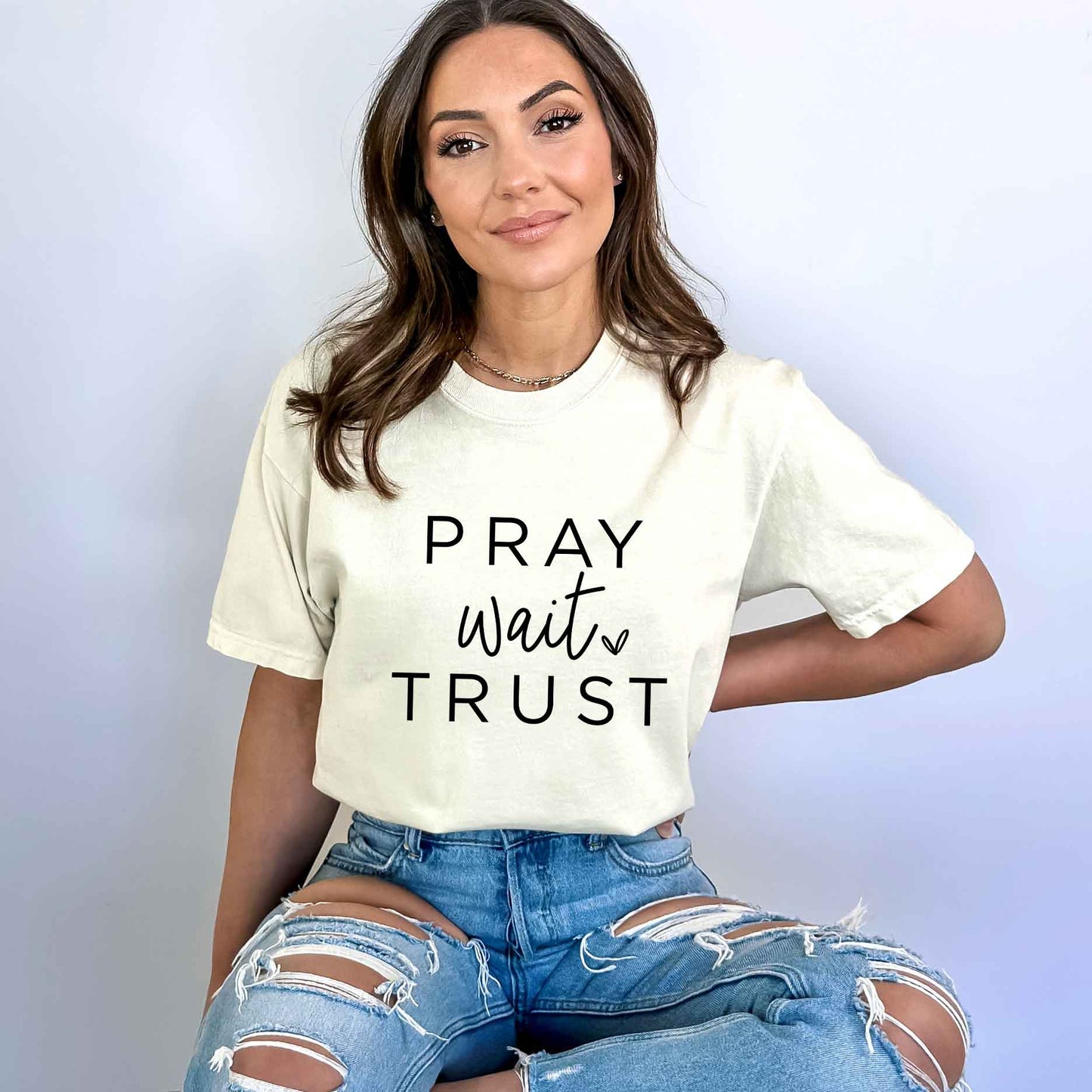 Pray Wait Trust Heart | Short Sleeve Crew Neck