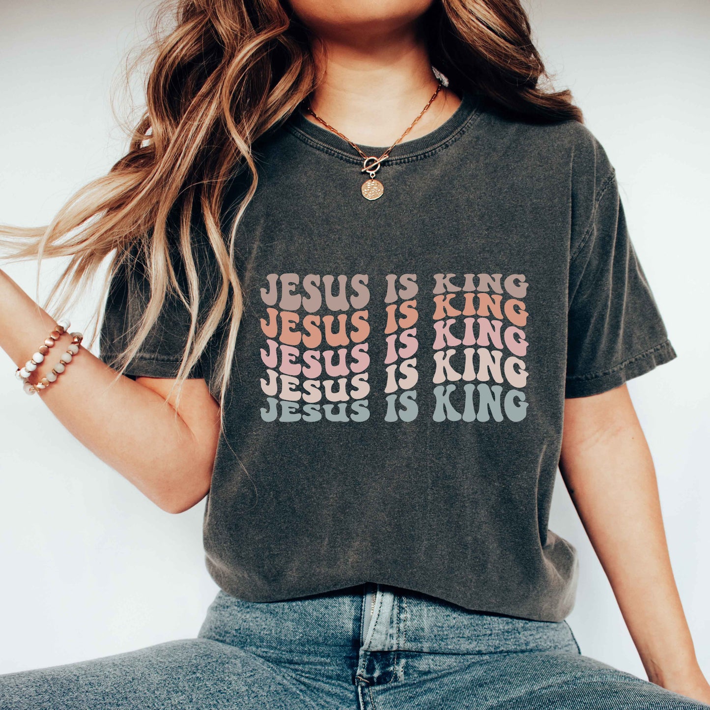 Jesus Is King Wavy | Short Sleeve Crew Neck