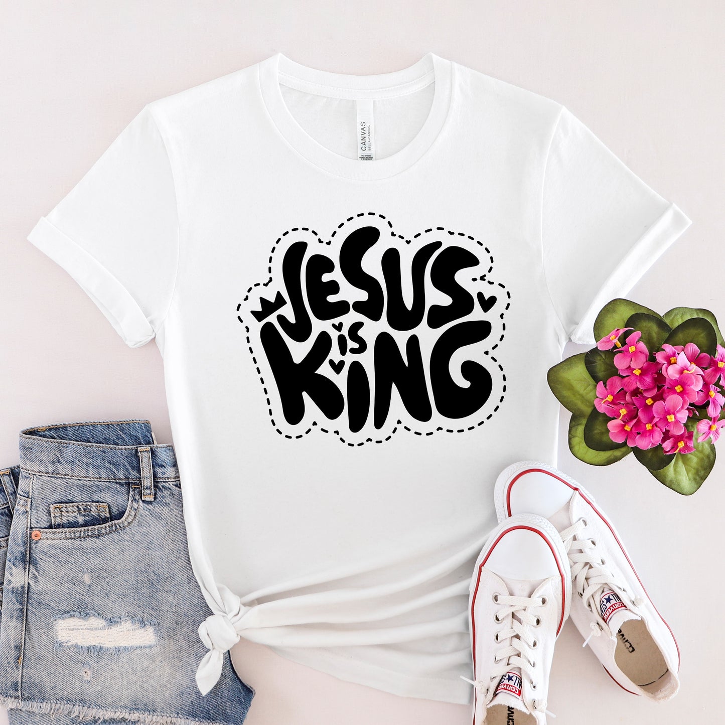 Jesus Is King Hearts | Short Sleeve Crew Neck