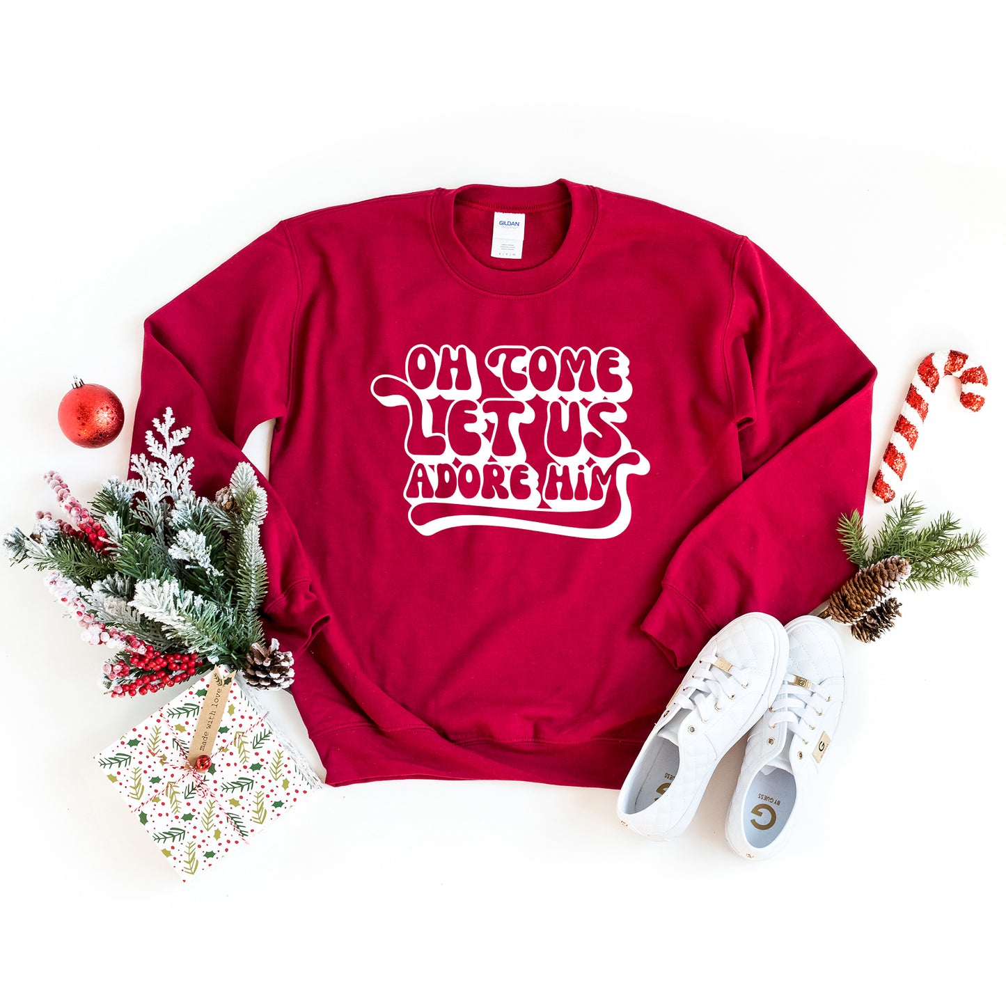 Oh Come Let Us Adore Him Retro | Sweatshirt