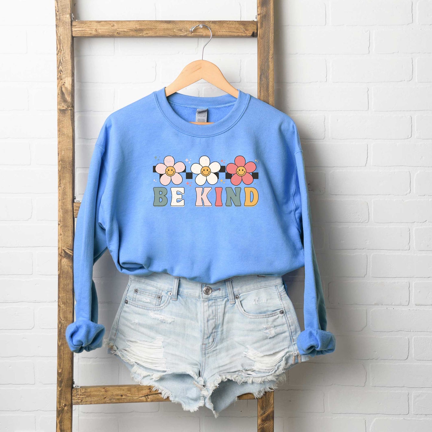Be Kind Checkered Flowers | Sweatshirt