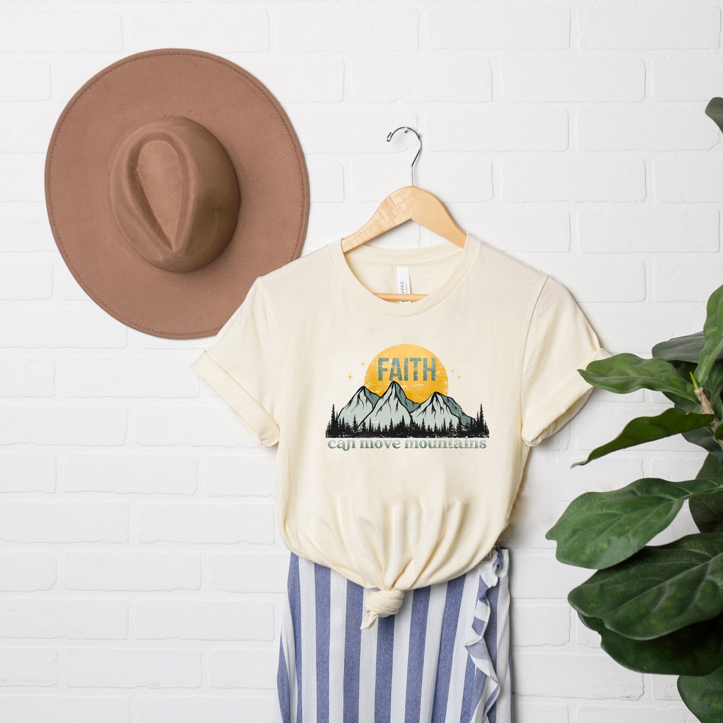 Retro Faith Can Move Mountains | Short Sleeve Crew Neck