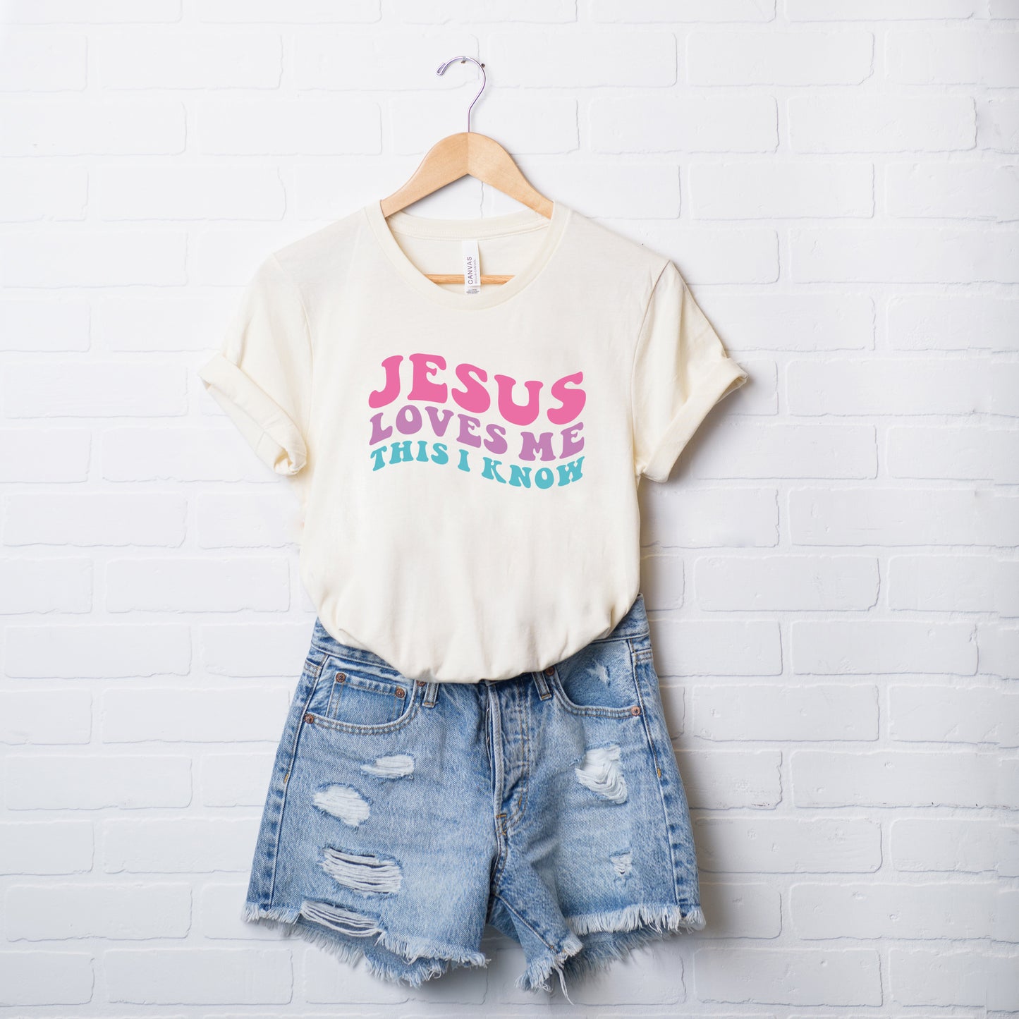 Jesus Loves Me This I Know Wavy | Short Sleeve Crew Neck