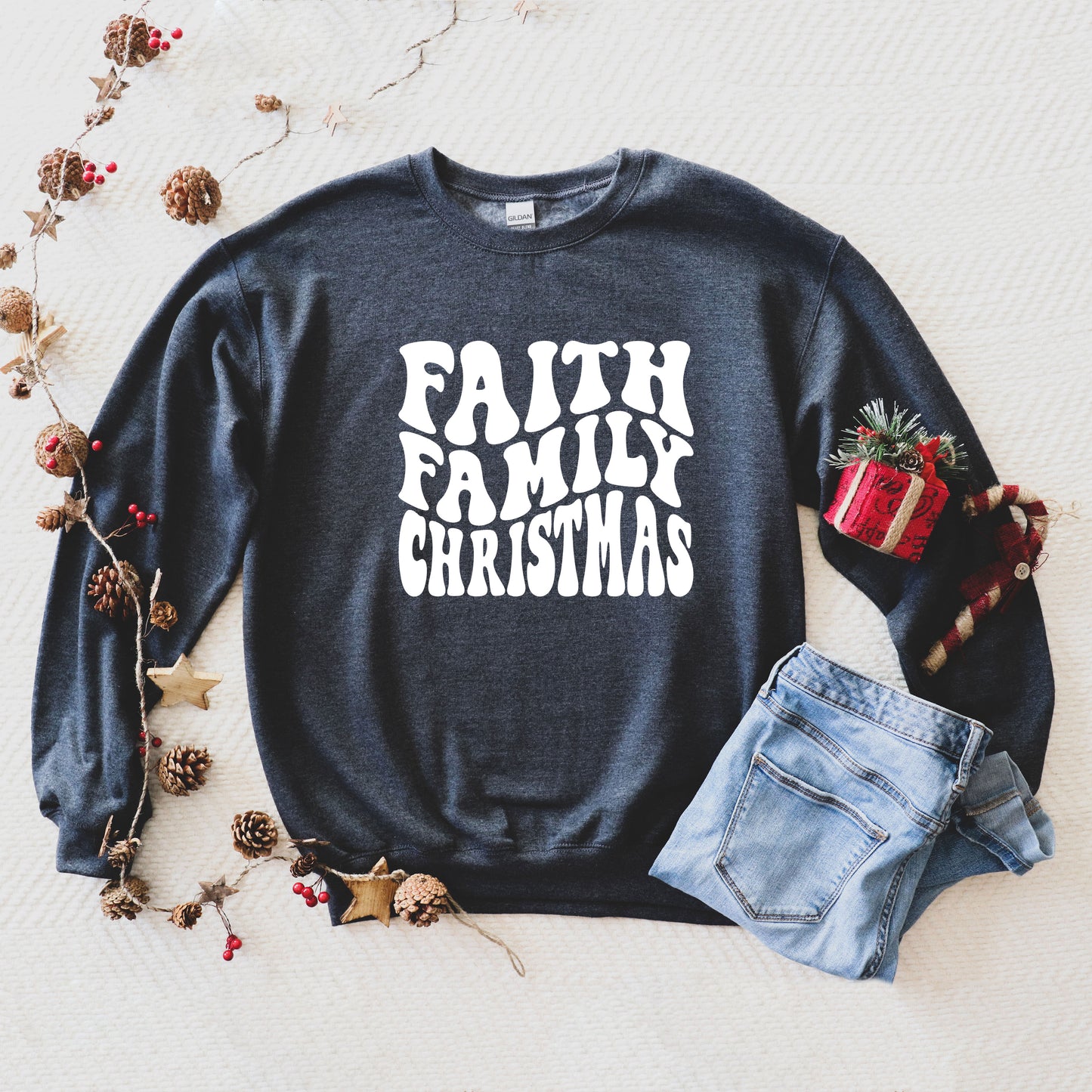 Faith Family Christmas Wavy | Sweatshirt