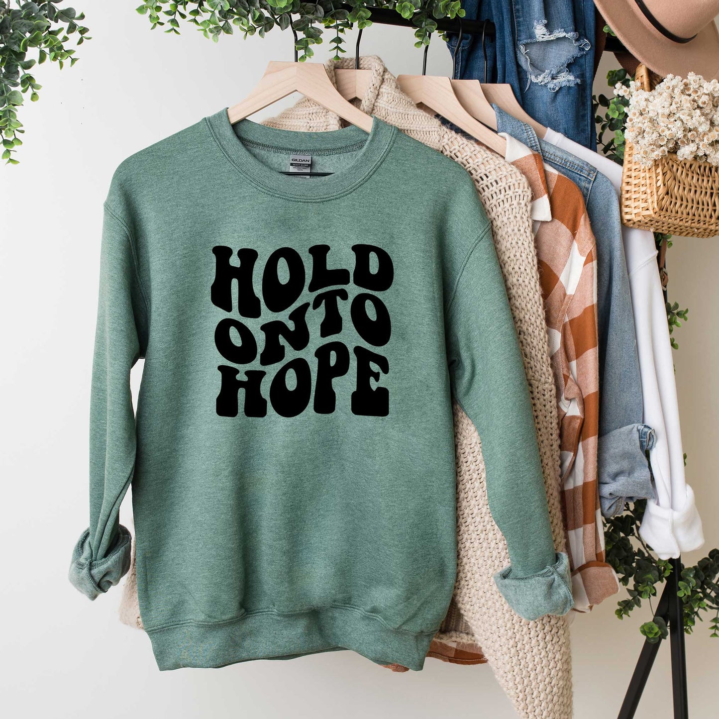 Hold On To Hope Wavy | Sweatshirt