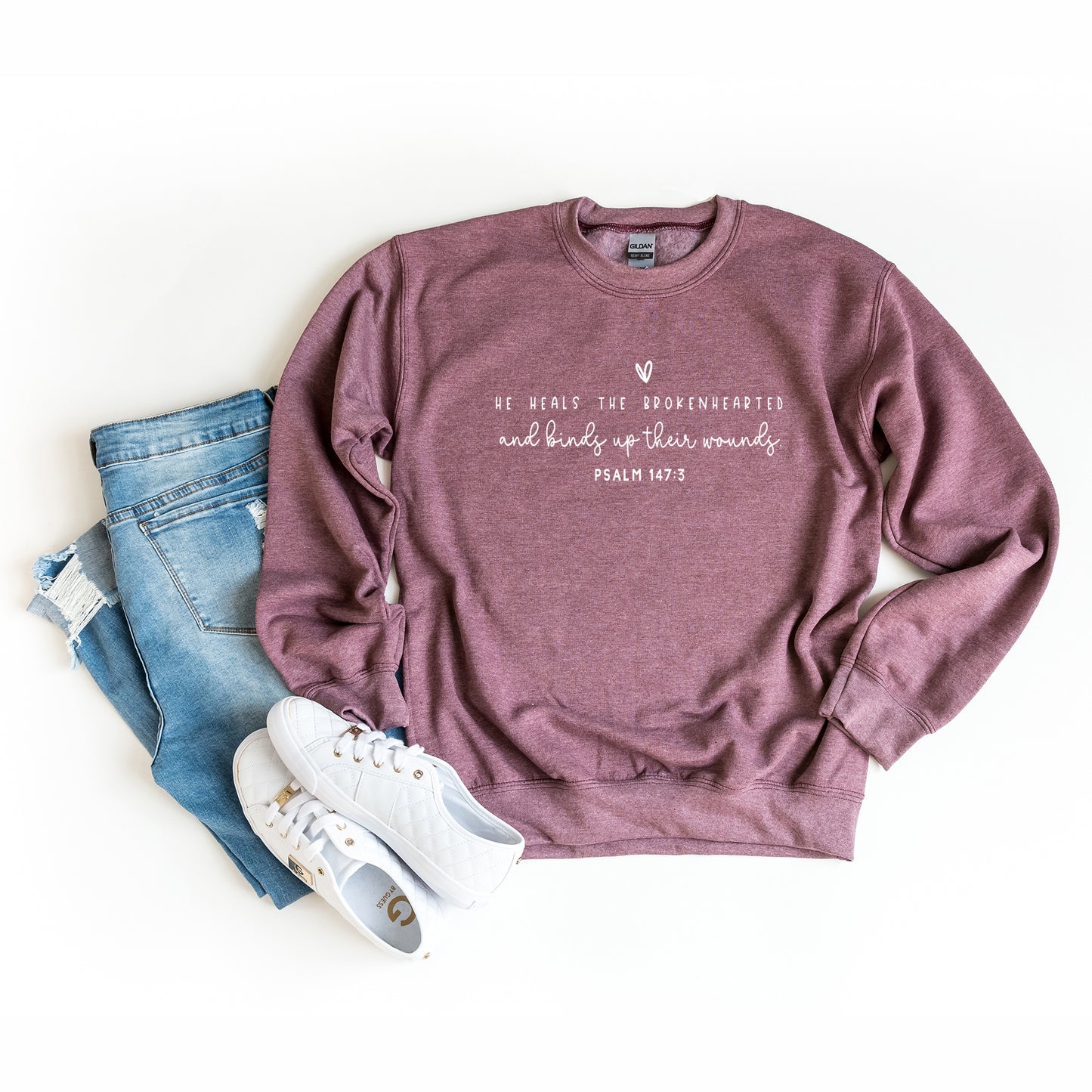 He Heals The Brokenhearted | Sweatshirt