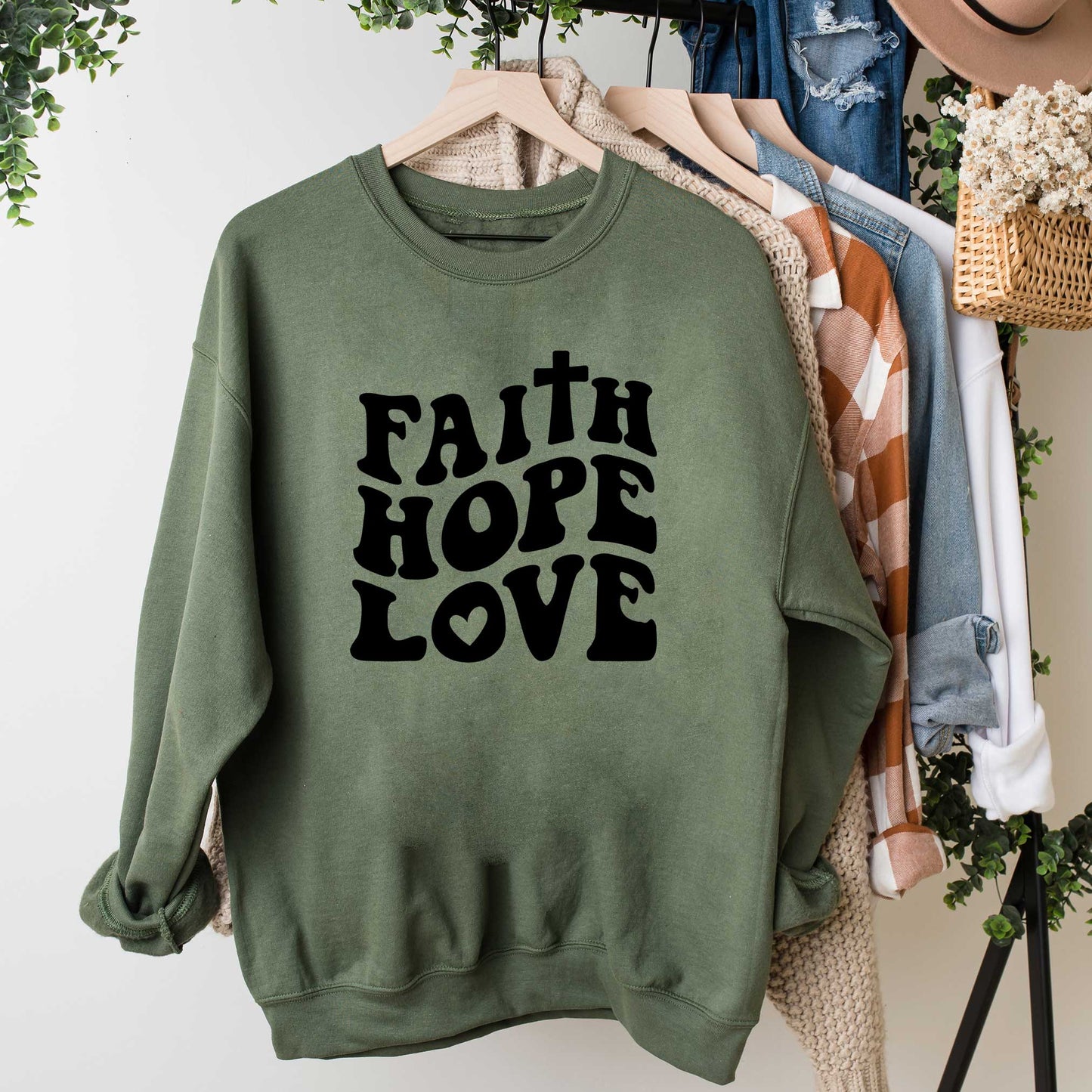Faith Hope Love | Sweatshirt