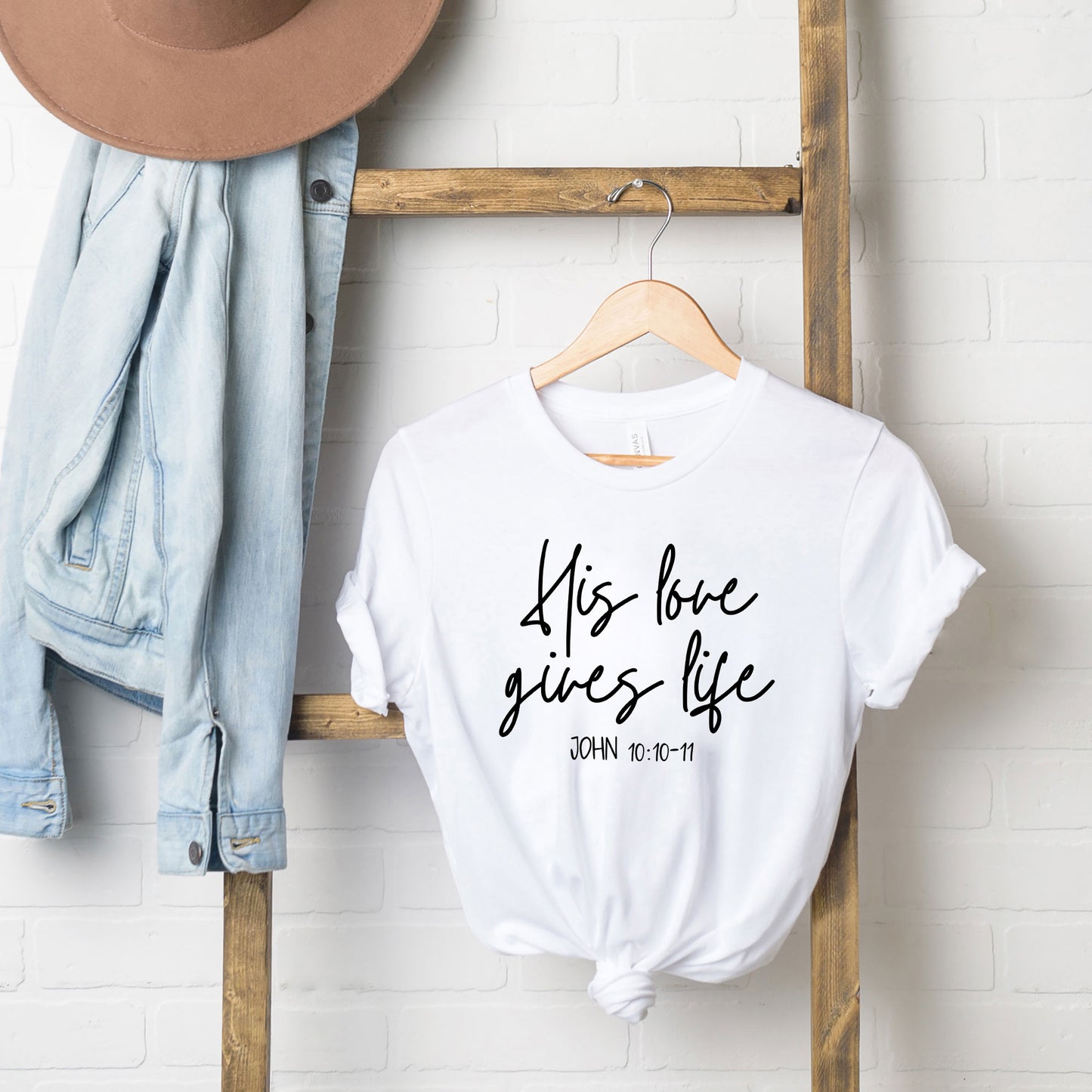 His Love Gives Life | Short Sleeve Crew Neck